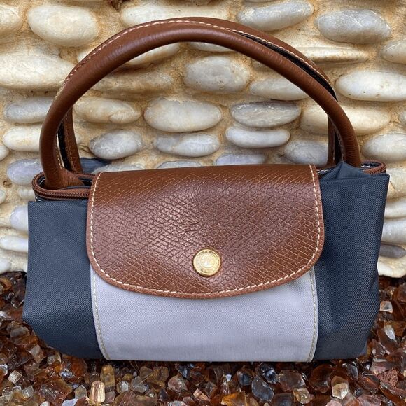 Longchamp Limited Edition Black/Gray Love Heart Le Pliage Shoulder Tote Bag. EUC - Picture 2 of 14